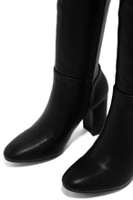 Load image into Gallery viewer, Black Block heel Boot