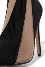 Load image into Gallery viewer, Black And Nude Pointed Toe Boots