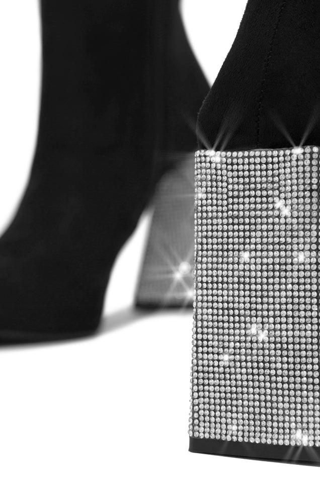Load image into Gallery viewer, Black Boots WIth Embellished Block Heel