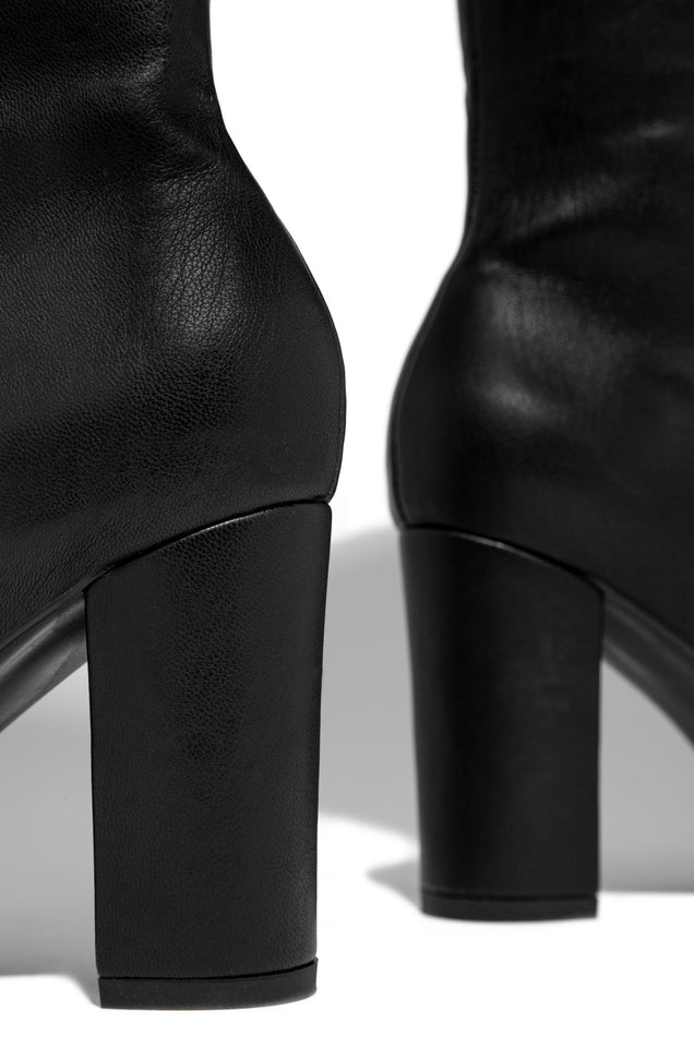 Load image into Gallery viewer, Fine Time Block Heel Knee High Boots - Black