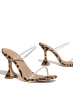 Load image into Gallery viewer, Slip-On Entry