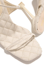 Load image into Gallery viewer, ivory quilt stitch heel