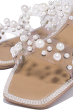 Load image into Gallery viewer, Faux Pearl Sandals