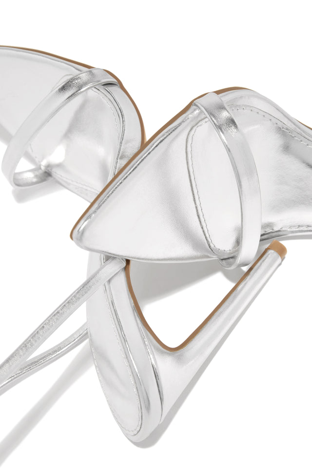 Load image into Gallery viewer, Silver Heels