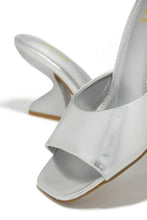 Load image into Gallery viewer, Racquel Mid Heel Mules - Silver