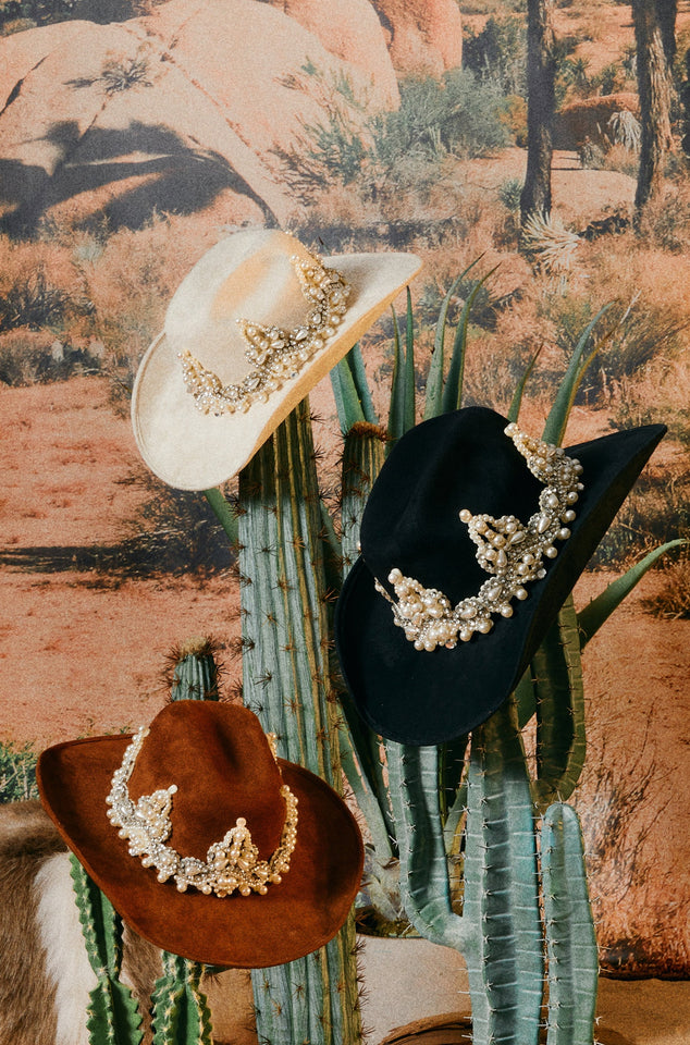 Load image into Gallery viewer, Selena Embellished Western Hat - Ivory
