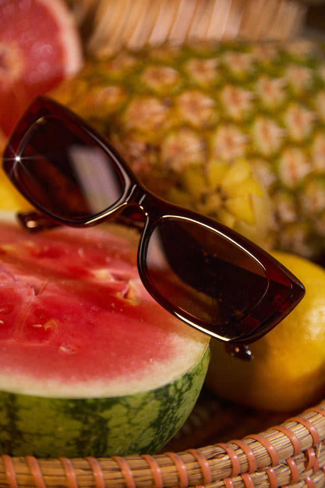 Load image into Gallery viewer, Summer Vibes Sunglasses - Brown
