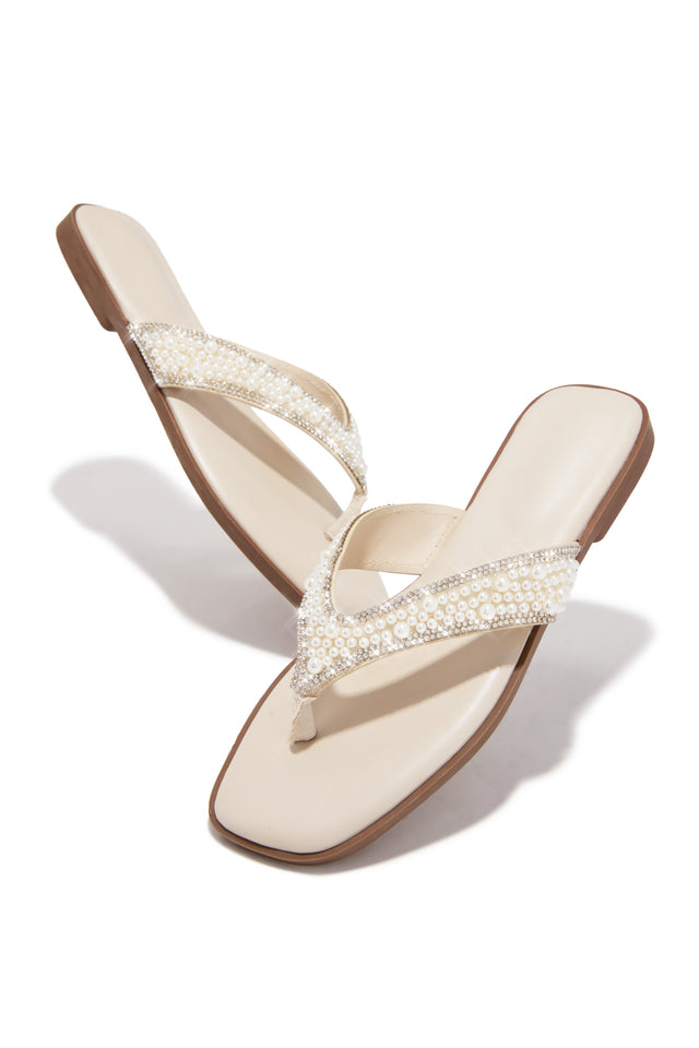 Load image into Gallery viewer, Honeymoon Pearl Embellished Thong Sandals - Ivory
