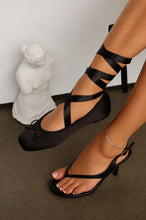 Load image into Gallery viewer, Alondra Slingback Thong Heels - Black
