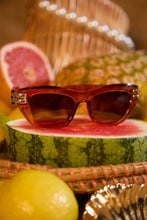 Load image into Gallery viewer, Sunny &amp; Chic Sunglasses - Tan
