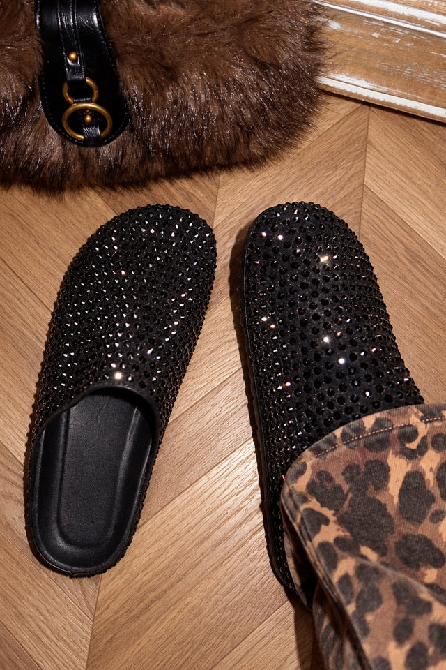 Load image into Gallery viewer, Belinda Rhinestone Mule Flats – Black
