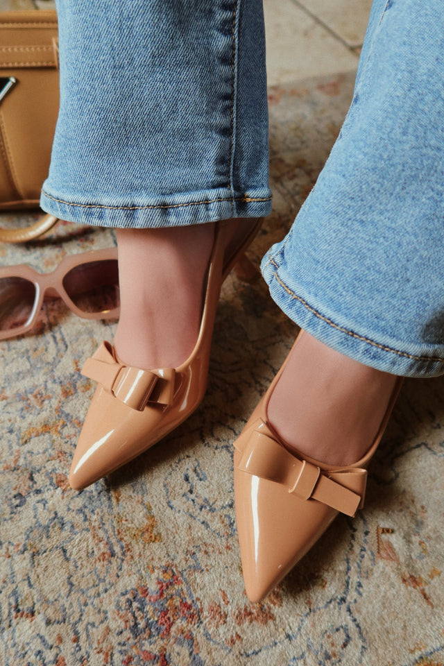 Load image into Gallery viewer, Alayna Mid Heel Slingback Pumps - Nude
