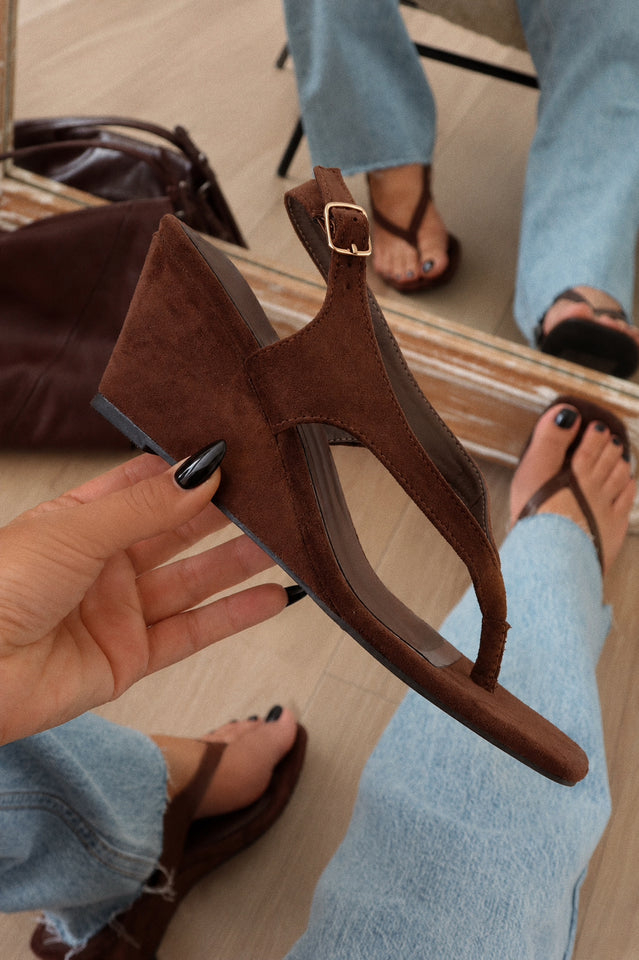Load image into Gallery viewer, Shelly Thong Slingback Mid Heel Wedges - Brown Suede
