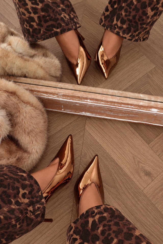 Load image into Gallery viewer, Yadira Slingback Pointed Toe Pumps – Bronze
