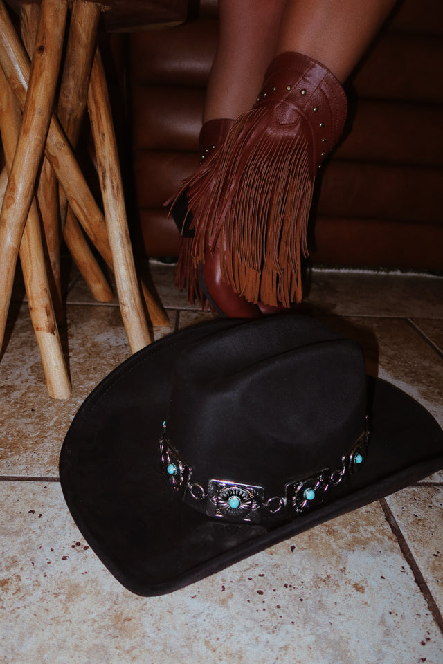 Load image into Gallery viewer, Yelayna Faux Suede Western Hat - Black
