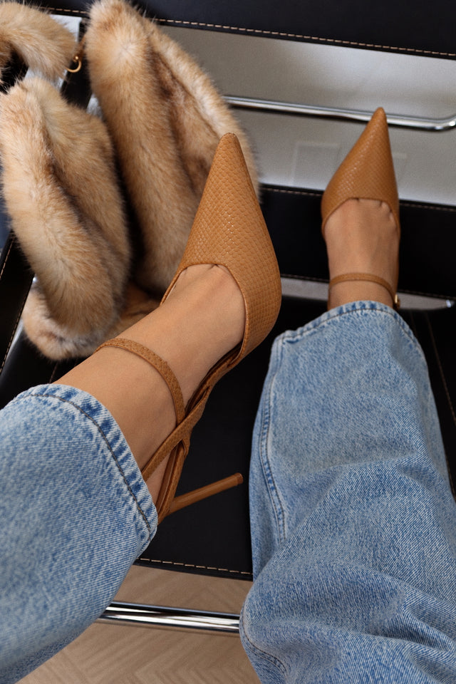 Load image into Gallery viewer, Hazel Snake Textured Pointed Toe Slingback Pumps - Tan
