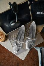 Load image into Gallery viewer, Metallic Silver-Tone Flats
