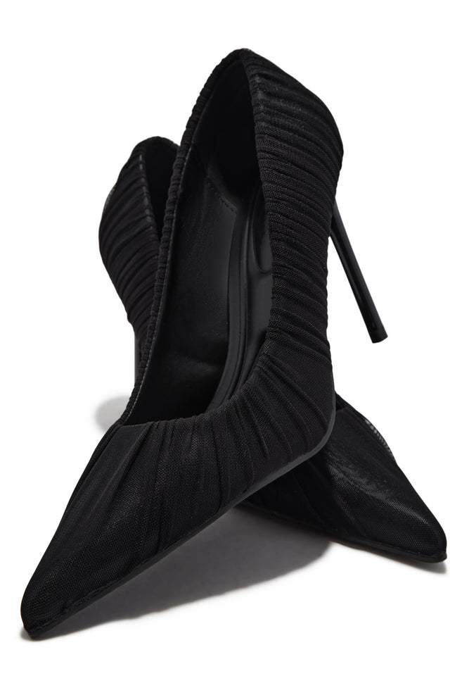 Load image into Gallery viewer, Raquel Mesh Pointed Toe Pumps - Black
