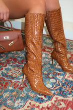 Load image into Gallery viewer, Chrissy Mid Heel Boots - Tan
