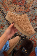 Cozy Vibes Teddy Platform Clogs – Tan
