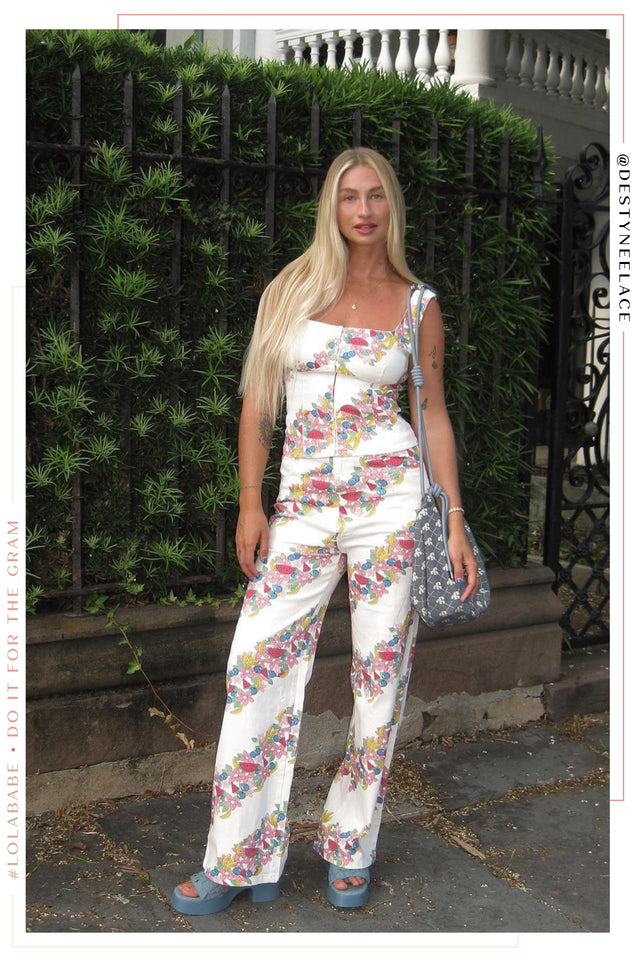 Load image into Gallery viewer, Blonde Girl Wearing Fun Printed Set
