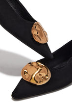 Load image into Gallery viewer, Nicole Pointed Toe Flats - Black
