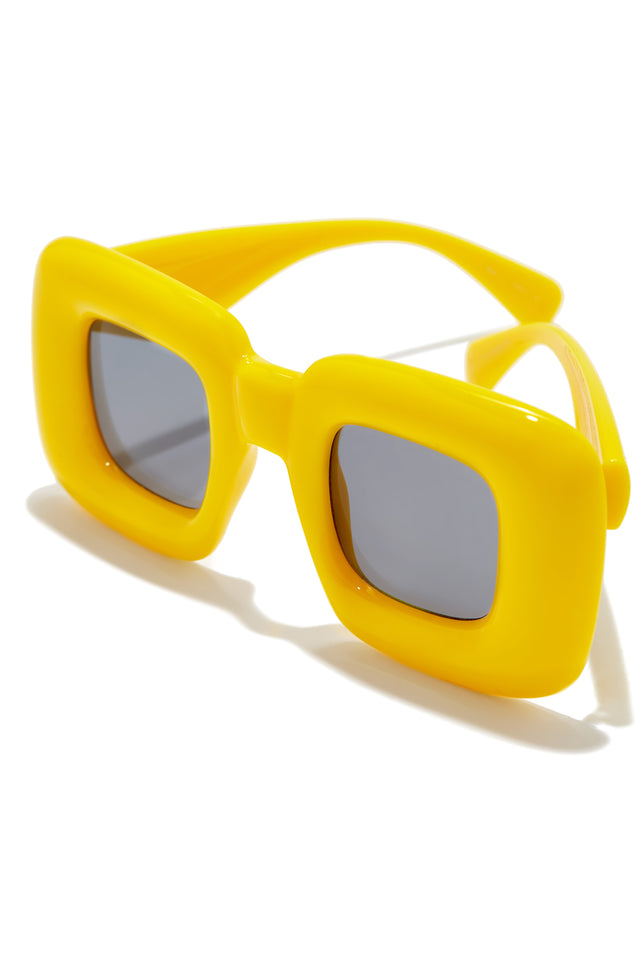 Load image into Gallery viewer, Squared Chunky Yellow Frame
