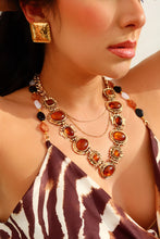 Load image into Gallery viewer, Helayna Statement Necklace - Gold
