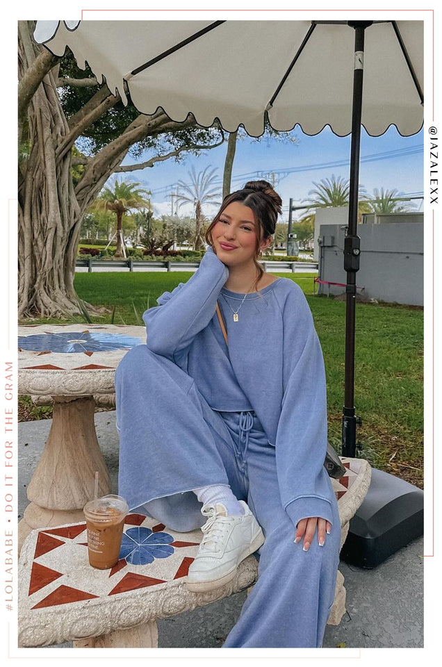Load image into Gallery viewer, Cozy Moments Crop Sweater - Blue
