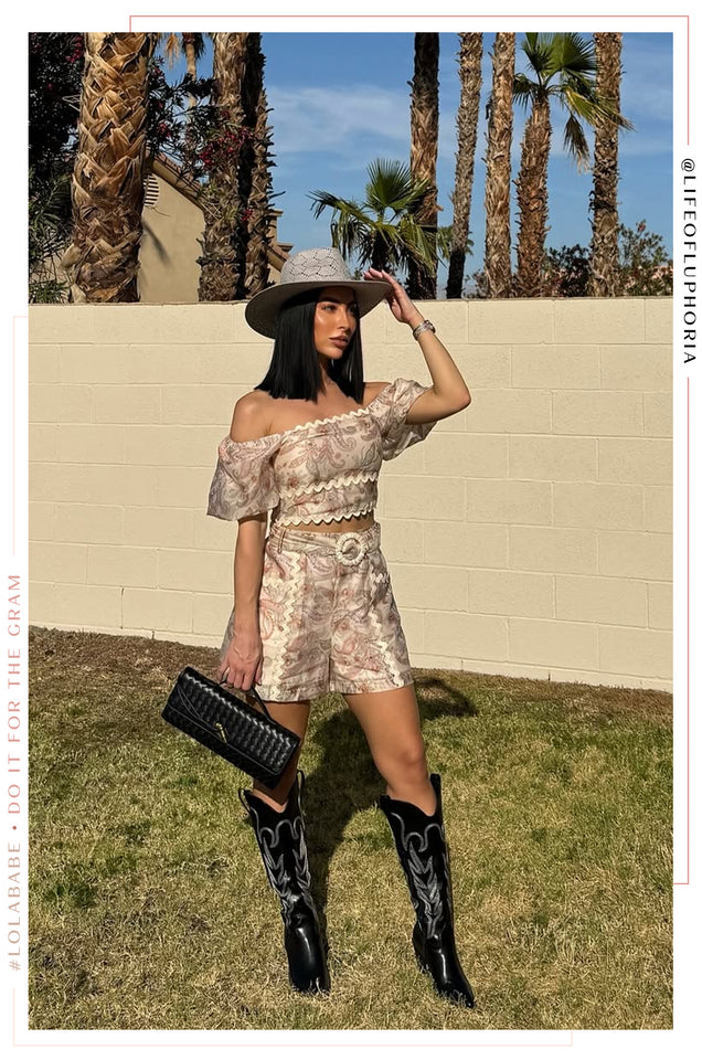 Load image into Gallery viewer, Exclusive Performance Cowgirl Boots - Black
