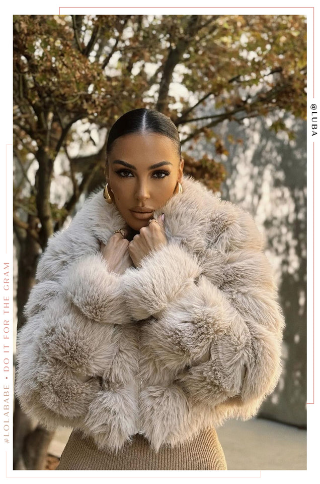 Load image into Gallery viewer, Private Getaway Faux Fur Coat - Beige
