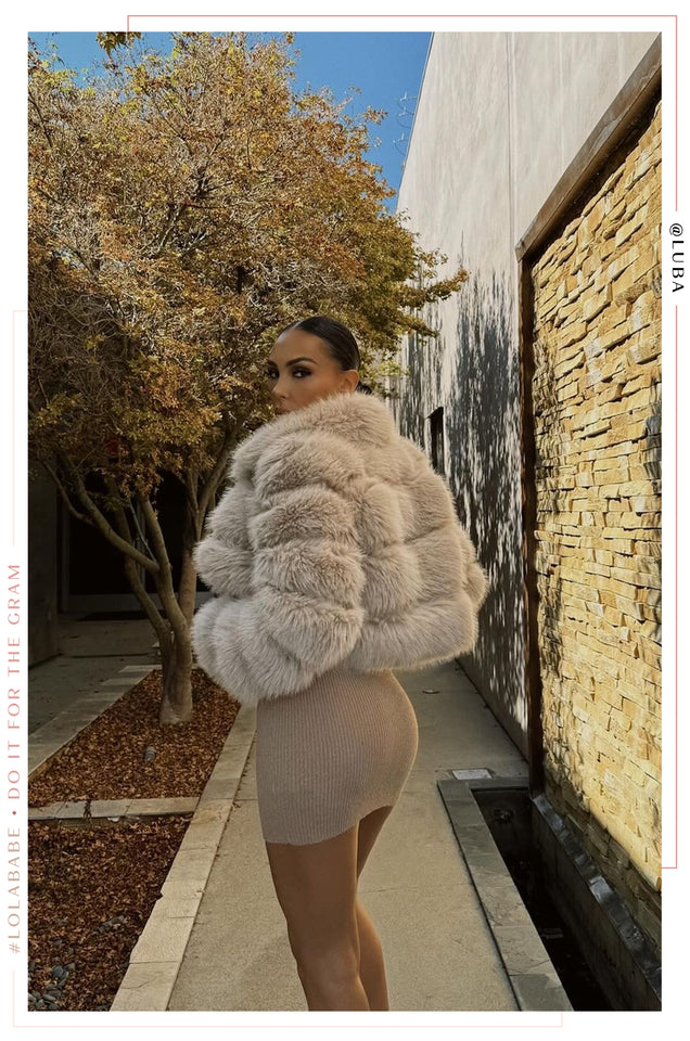 Load image into Gallery viewer, Private Getaway Faux Fur Coat - Beige
