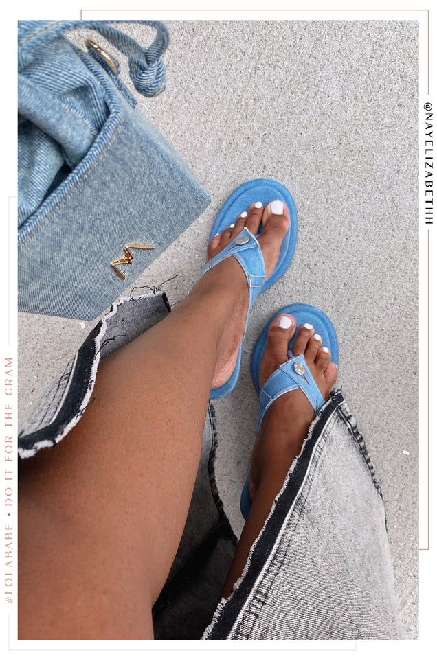 Load image into Gallery viewer, Kamora Thong Strap High Heel Mules - Denim
