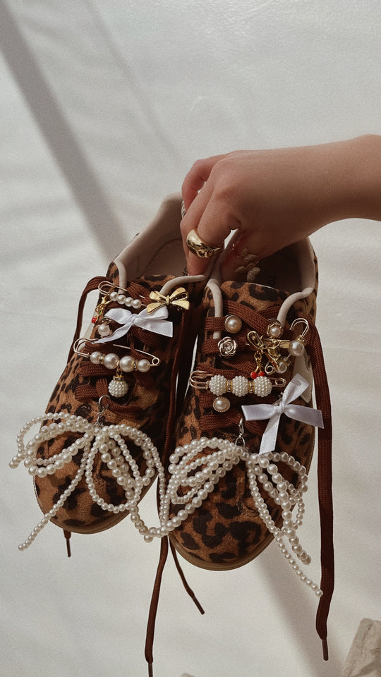 Load image into Gallery viewer, Piper Lace Up Sneakers - Leopard
