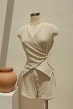 Load image into Gallery viewer, Lucia Linen Shorts - Nude
