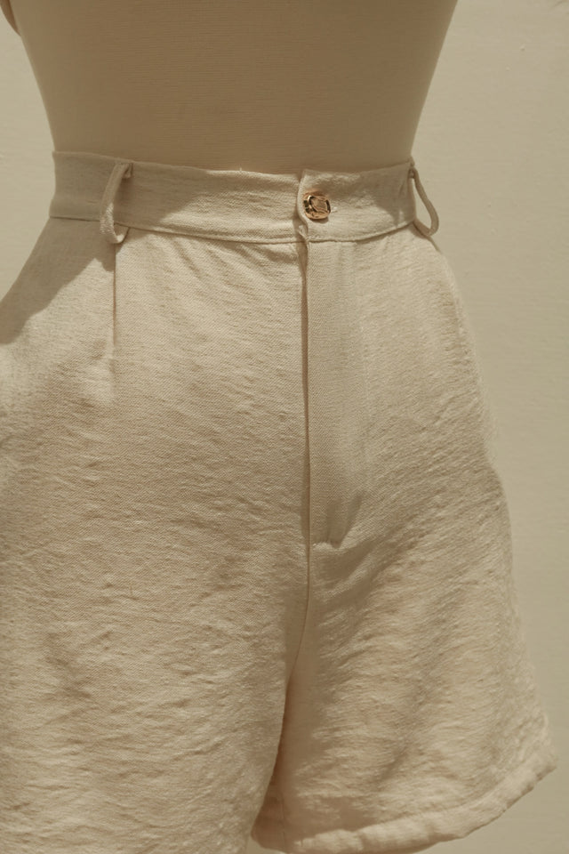 Load image into Gallery viewer, Lucia Linen Shorts - Nude
