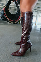 Chrissy Mid Heel Boots - Wine