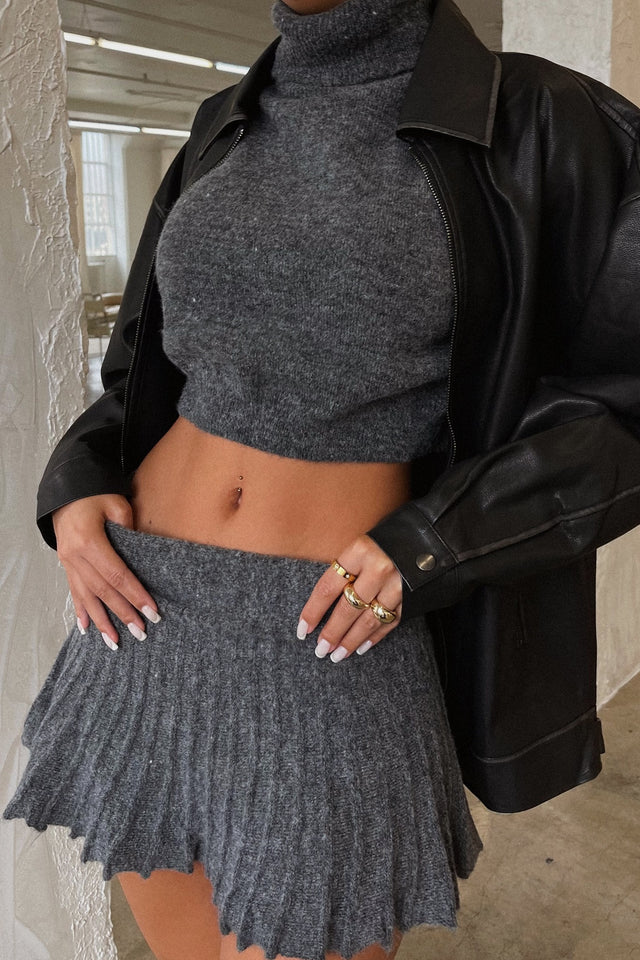 Load image into Gallery viewer, Anslie Turtle Neck Crop Top - Grey
