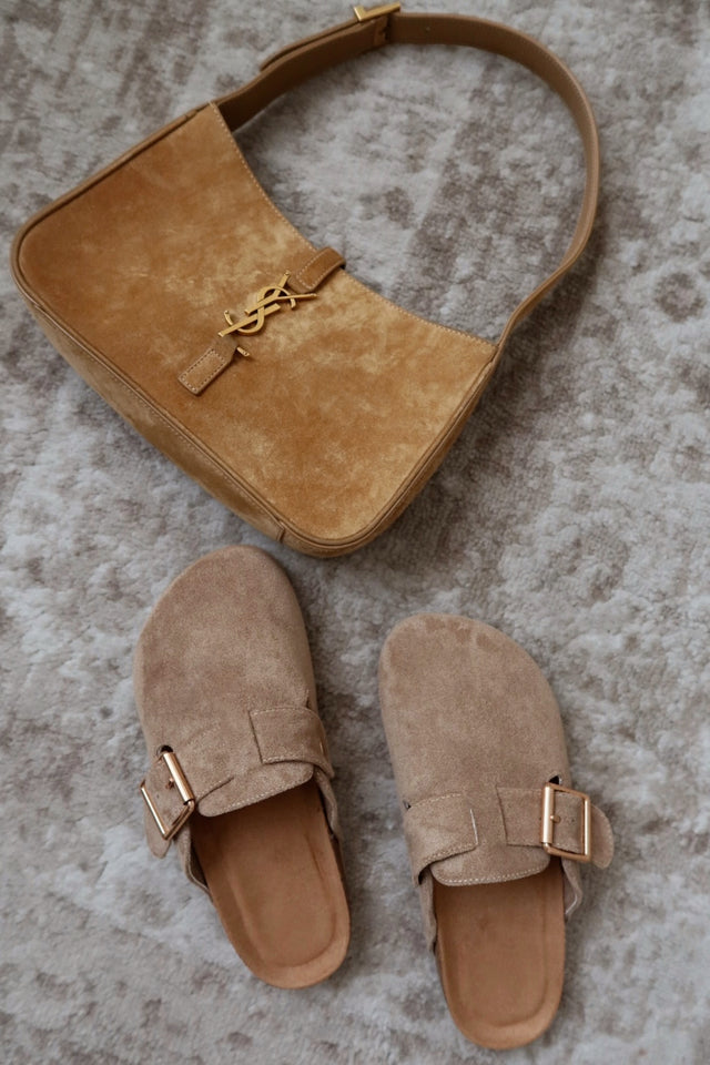Load image into Gallery viewer, Slip Into Cozy Slip On Flats - Oatmeal
