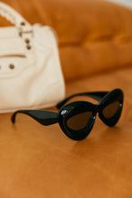 Load image into Gallery viewer, Summer Fun - Black
