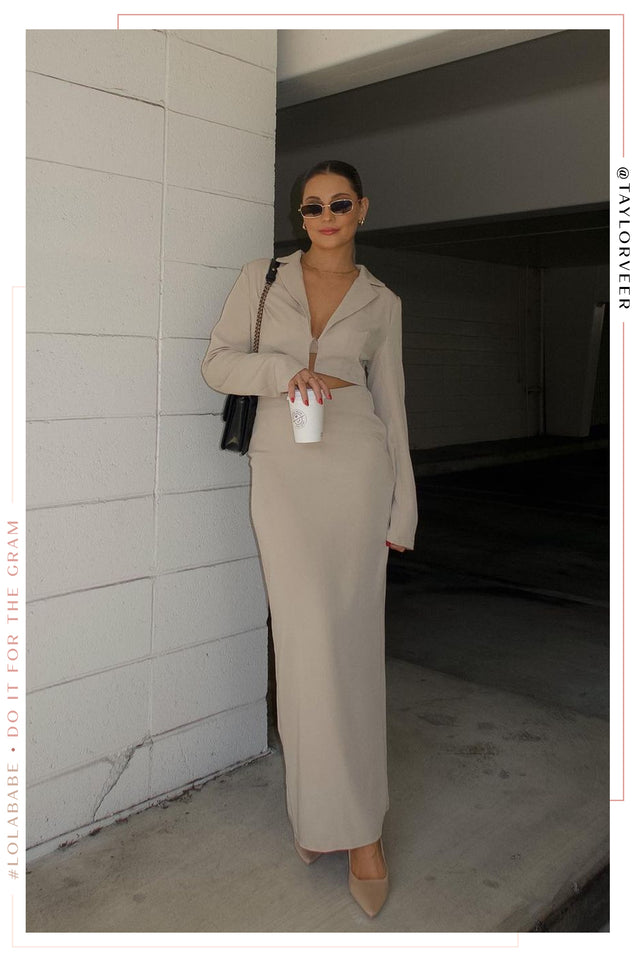 Load image into Gallery viewer, Business Talk Two Piece Blazer Skirt Set - Nude
