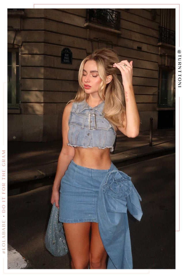 Load image into Gallery viewer, Denim Statement Buckle Detail Crop Top
