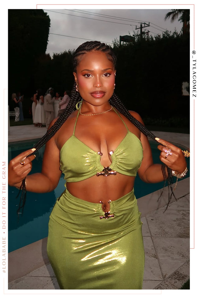 Load image into Gallery viewer, Syani Metallic Maxi Dress - Green
