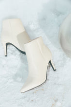 Load image into Gallery viewer, Alanah Mid Heel Ankle Boots - Bone

