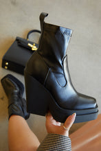 Load image into Gallery viewer, Aleksandra Block Heel Platform Ankle Boots - Black
