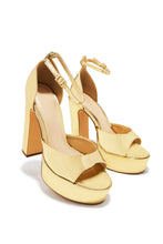 Load image into Gallery viewer, Aliyah Platform Block Heels - Gold
