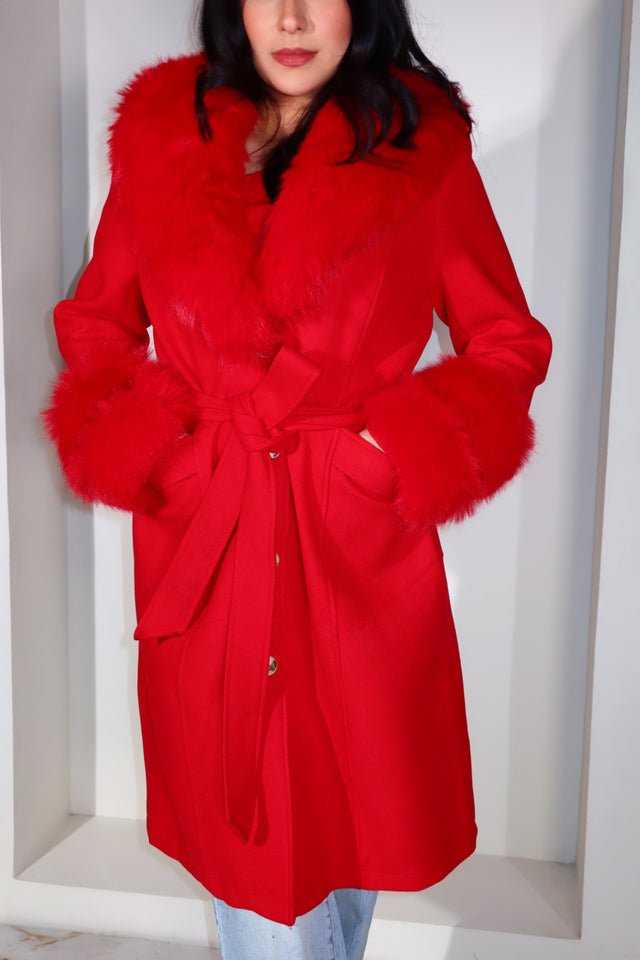 Load image into Gallery viewer, All Eyes On Her Faux Fur Coat - Red
