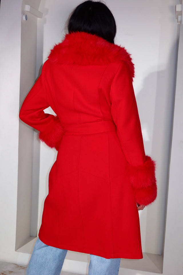 Load image into Gallery viewer, All Eyes On Her Faux Fur Coat - Red

