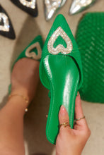 Load image into Gallery viewer, Women Holding Green Embellished Flats
