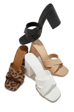 Load image into Gallery viewer, Joana Block Mid Heel Mules - Nude
